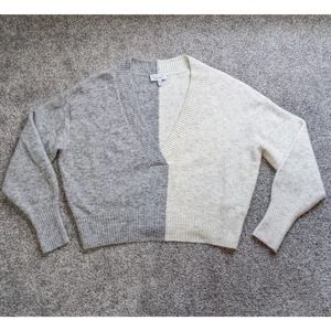 & Other Stories Colorblock Gray White Alpaca Wool Blend V Neck Sweater XS Half